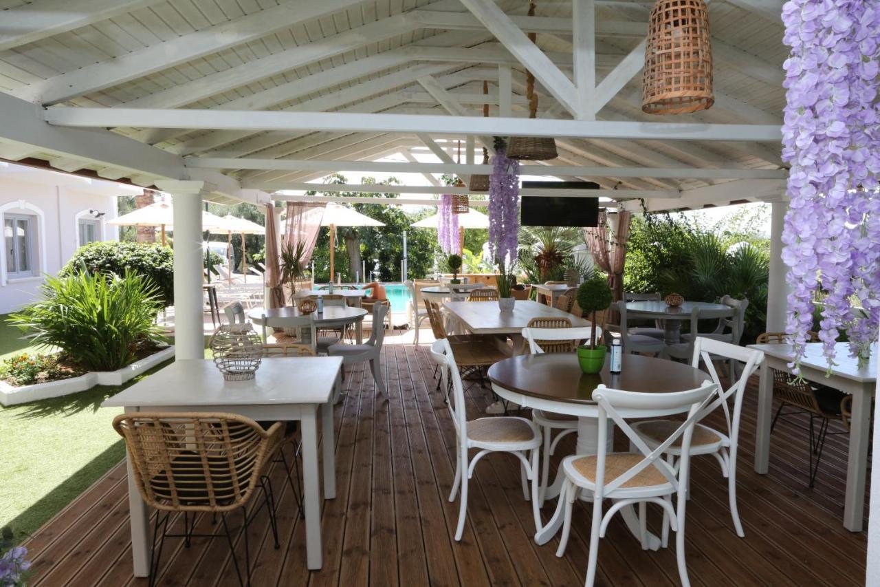 Caretta - Caretta Hotel Лигия Екстериор снимка